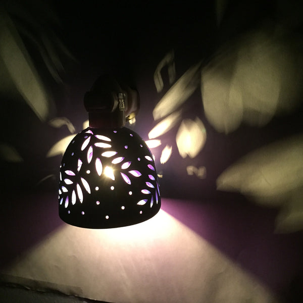 round night light "curving leaves"  blue with purple interior
