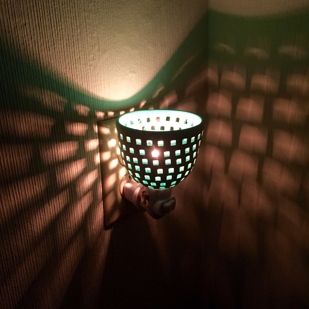 round night light  "squares all around"  white/aqua