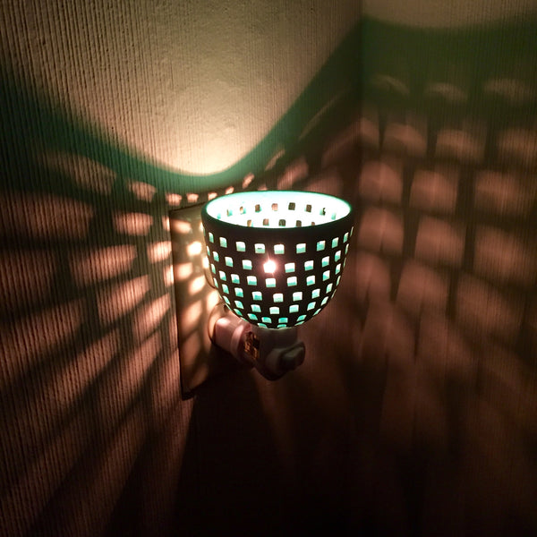 round night light  "squares all around"  white/aqua