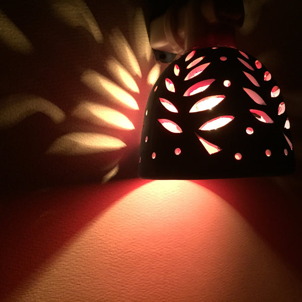 round night light "curving leaves"  blue with purple interior