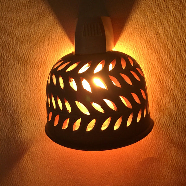 Half round night light double leaf garland on beige