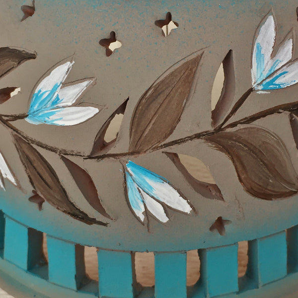 Half round night light beige and turquoise, white tulip garland